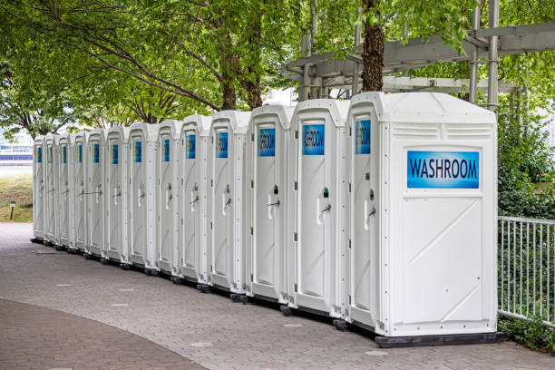 Best High-end porta potty rental  in Blountsville, AL