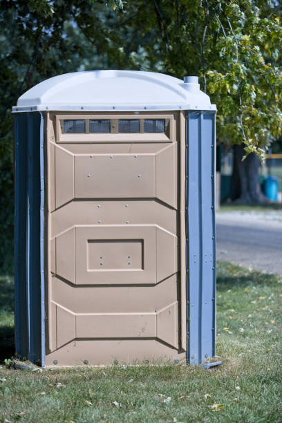 Best Portable restroom trailer rental  in Blountsville, AL
